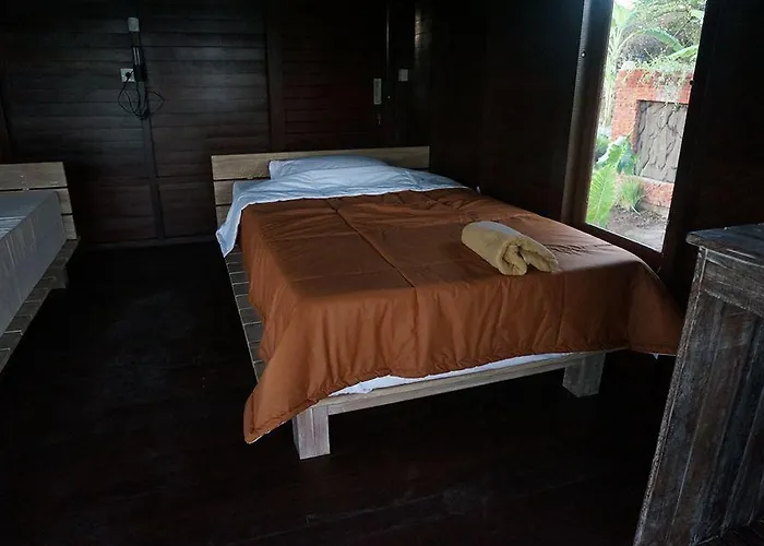 Holiday park Surf Camp 2*